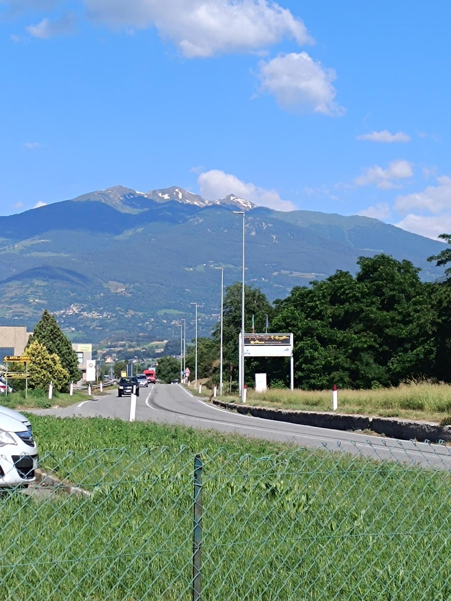 Apartament La Grolla Aosta Zewnętrze zdjęcie